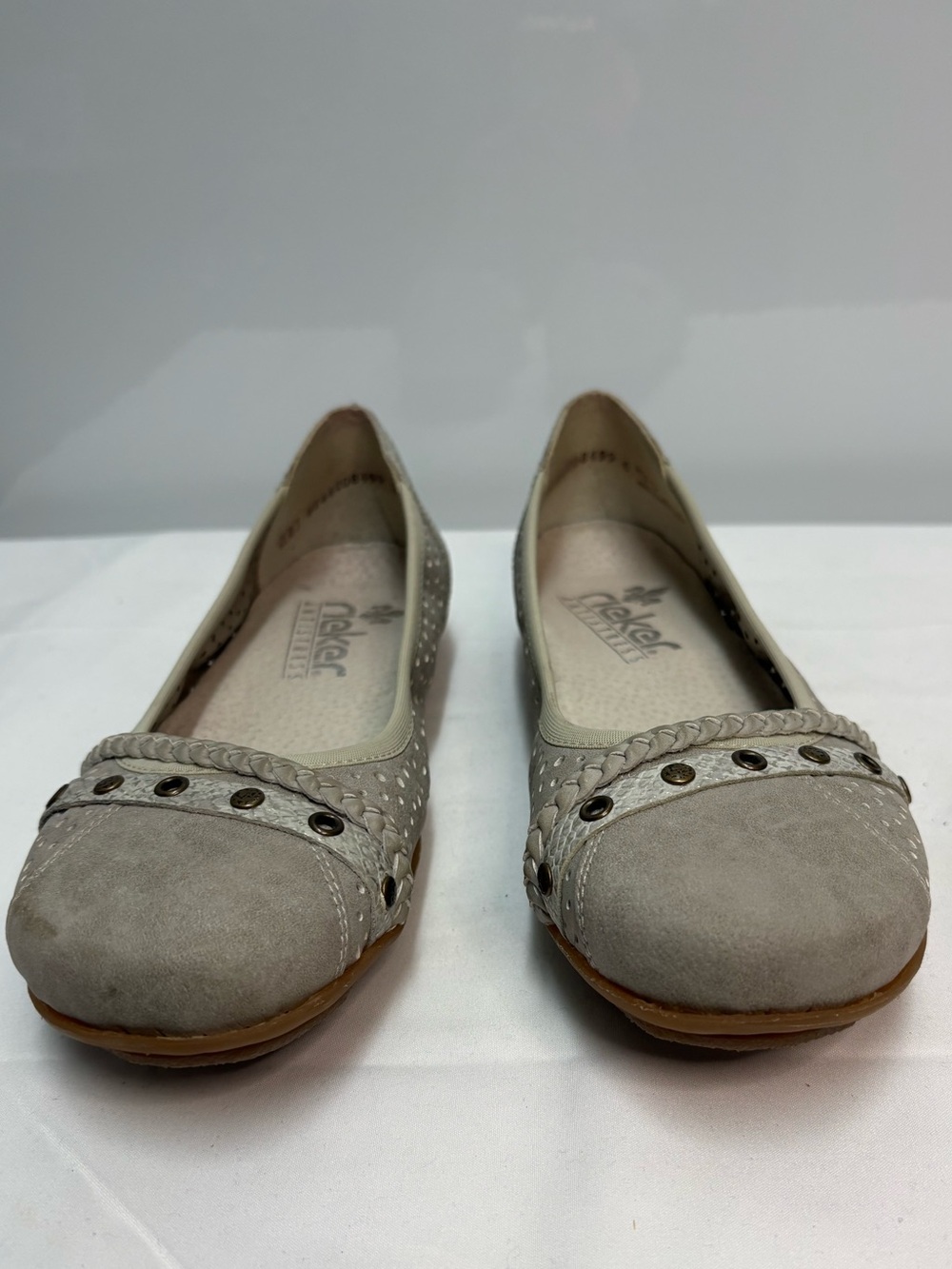 Rieker EU 38 Grey Perforated Punch-Out Slip-On Ballet Flats EU 38 - Picture 3 of 10